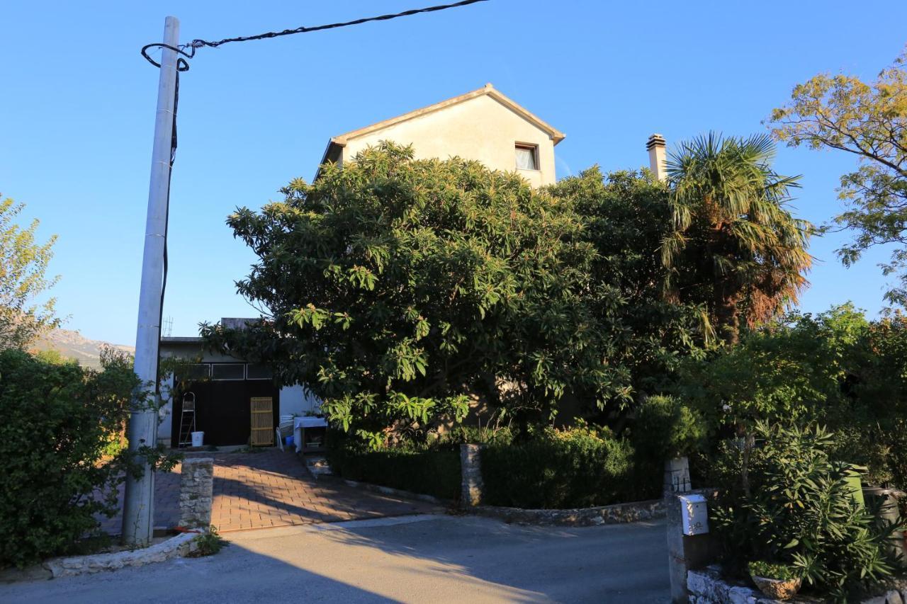 Apartments With A Parking Space Kastel Luksic, Kastela - 13734 Exterior foto